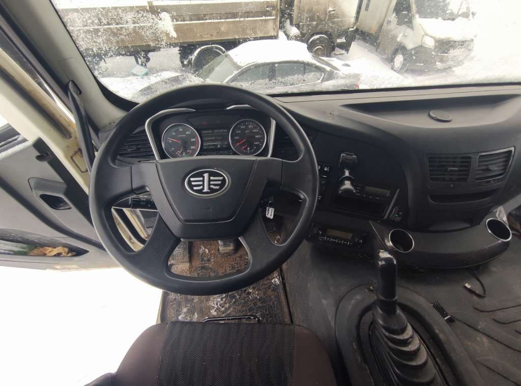 FAW CA 3310 8x4 Самосвал - 5