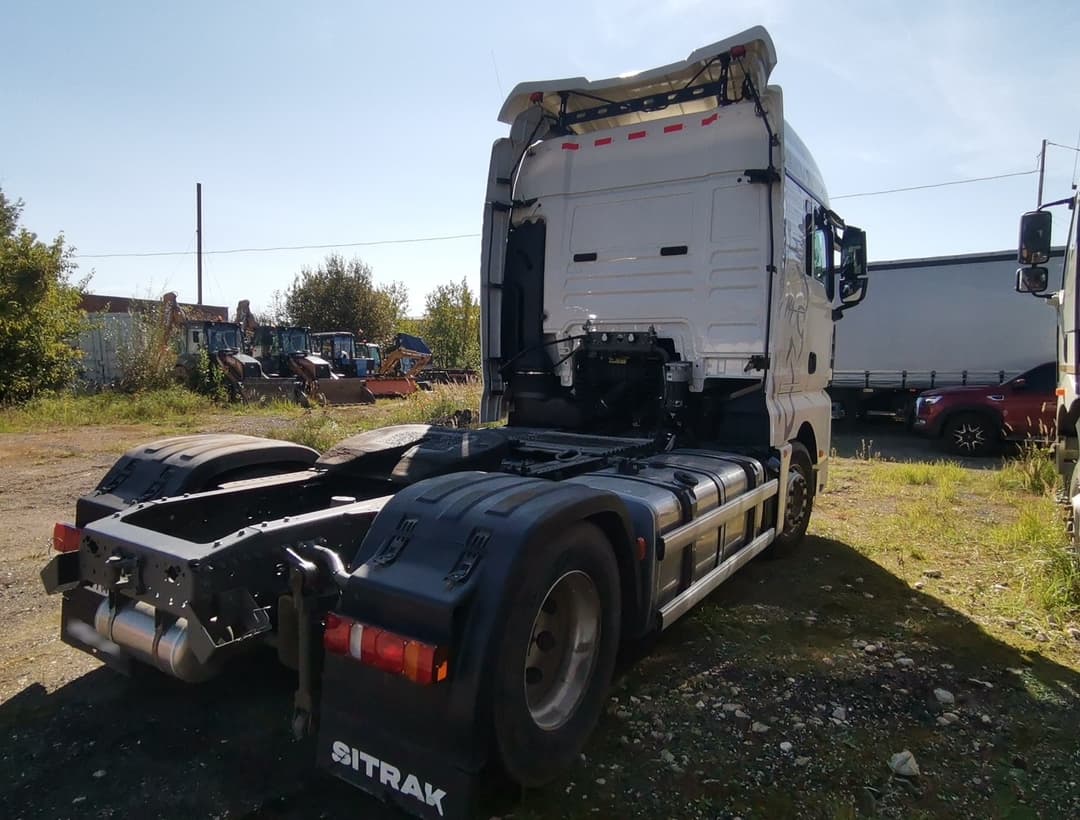 Sitrak C7H 4x2 Седельный тягач - 3