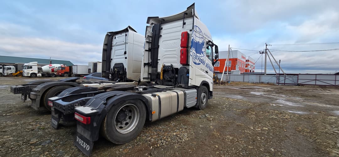 Volvo FH 4x2 Седельный тягач - 3