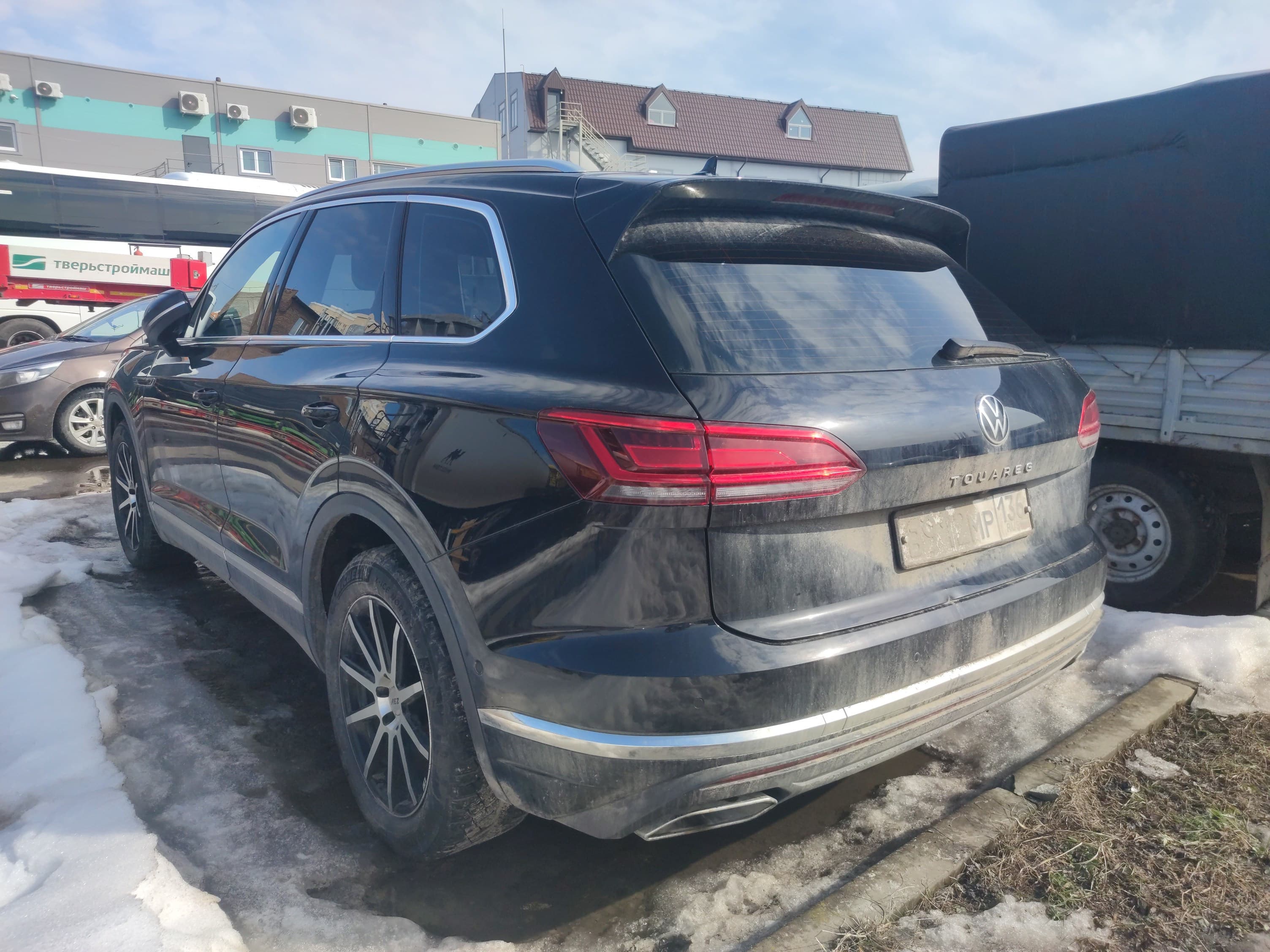 Volkswagen Touareg - 4