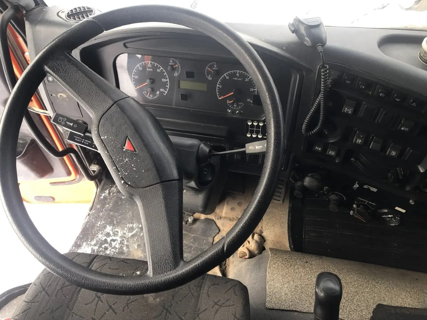 Камаз 43118 6x6 Вахтовый автобус - 4