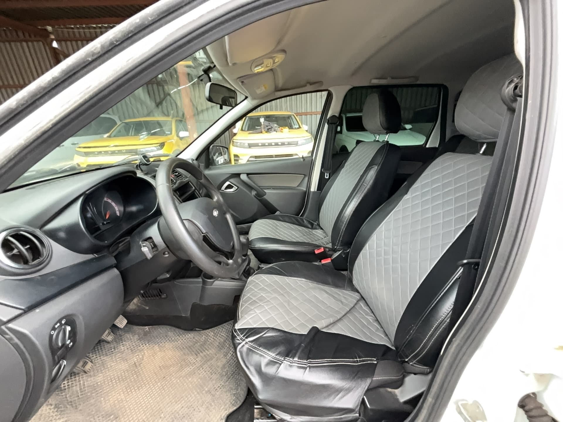 Lada Granta Cross - 6