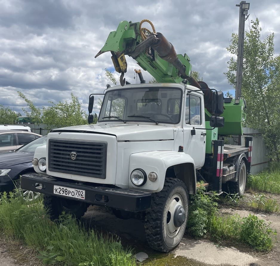 Чайка-Сервис 2784* на шасси GAZ 3308 4x4 Бортовой с КМУ - 1
