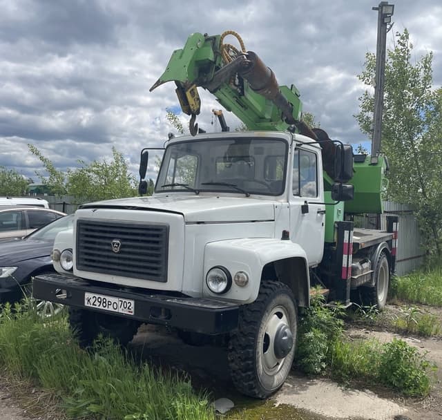 Чайка-Сервис 2784* на шасси GAZ 3308 4x4 Бортовой с КМУ - 1