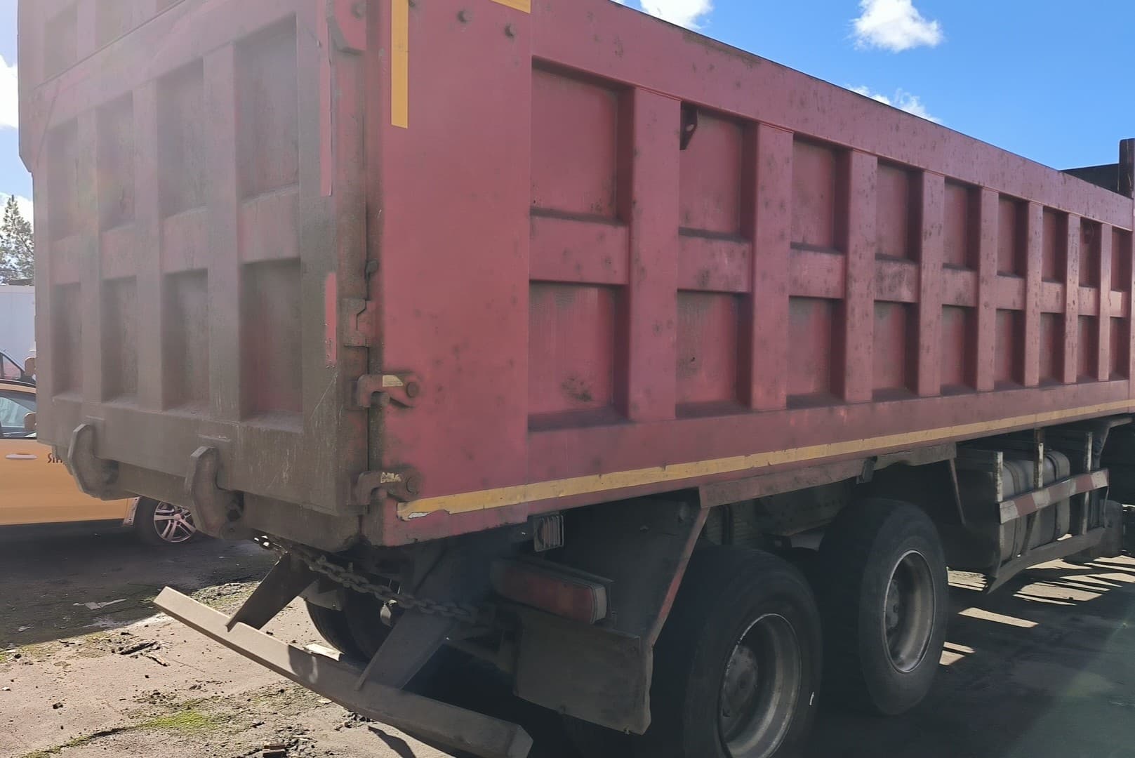 Hongyan 908 8x4 Самосвал - 2