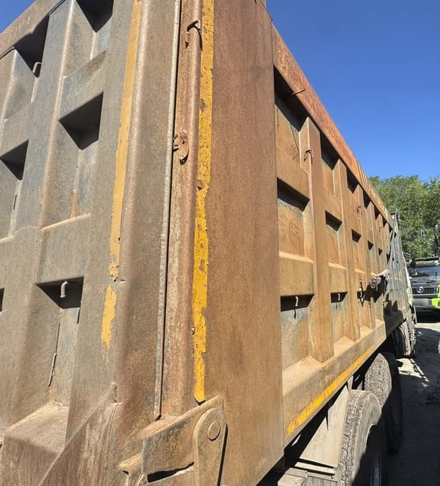 FAW J6* 6x4 Самосвал - 3