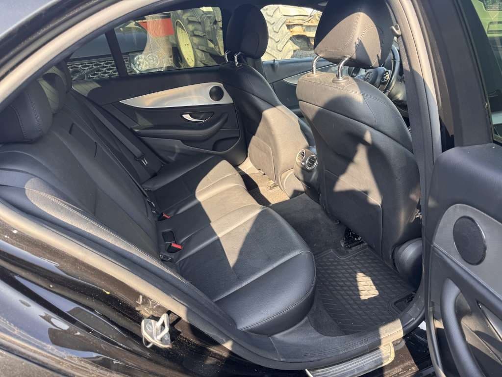 Mercedes-Benz E седан - 9