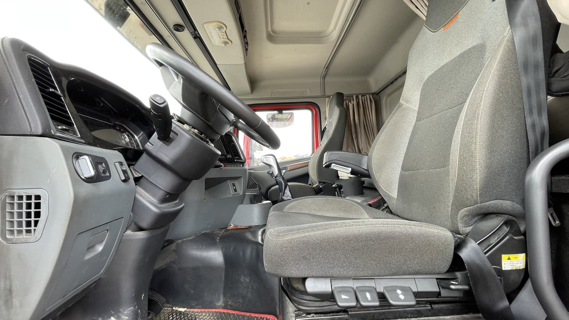 Буровые И Подъемные Машины 3392* на шасси Shacman SX3258 6x6 Сортиментовоз с КМУ - 6