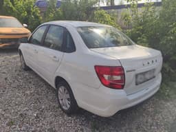 Lada Granta седан - 4