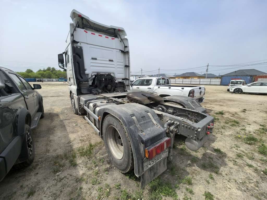 Sitrak C7H 4x2 Седельный тягач - 4