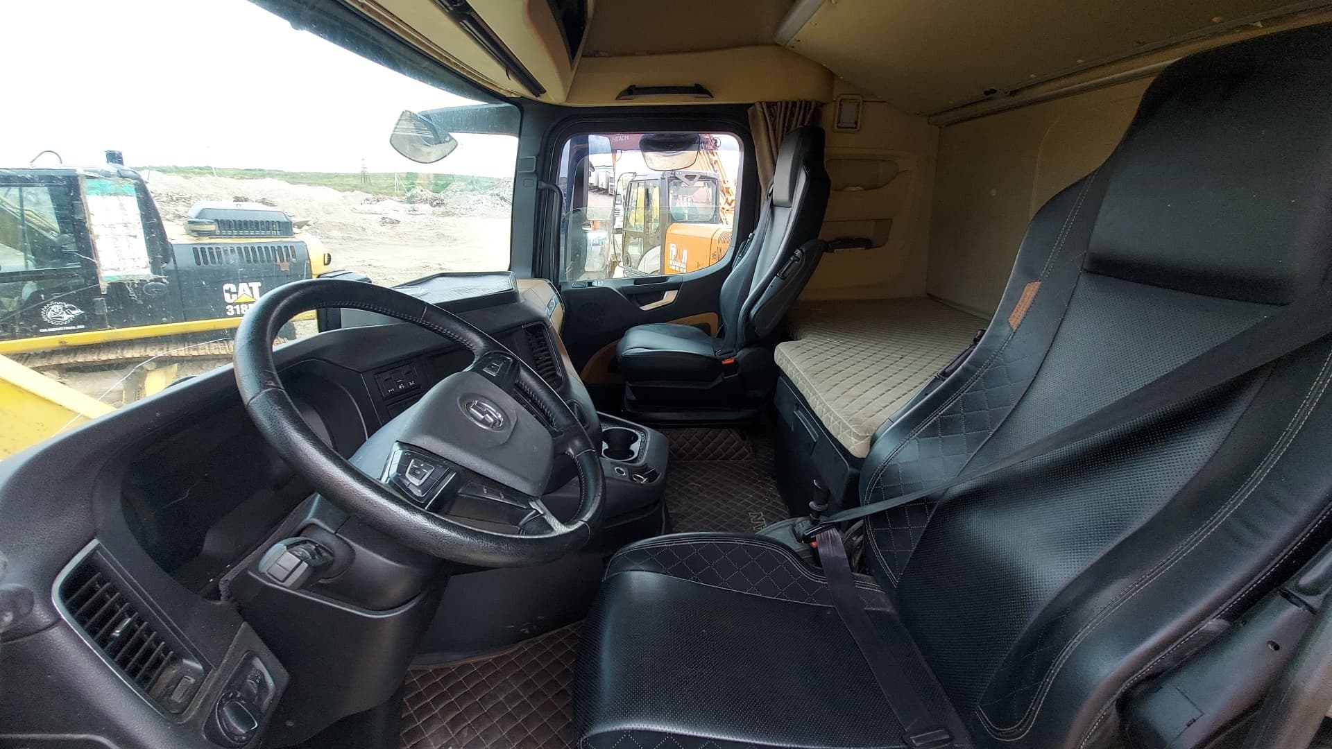 Shacman (Shaanxi) SX* 4x2 Седельный тягач - 5
