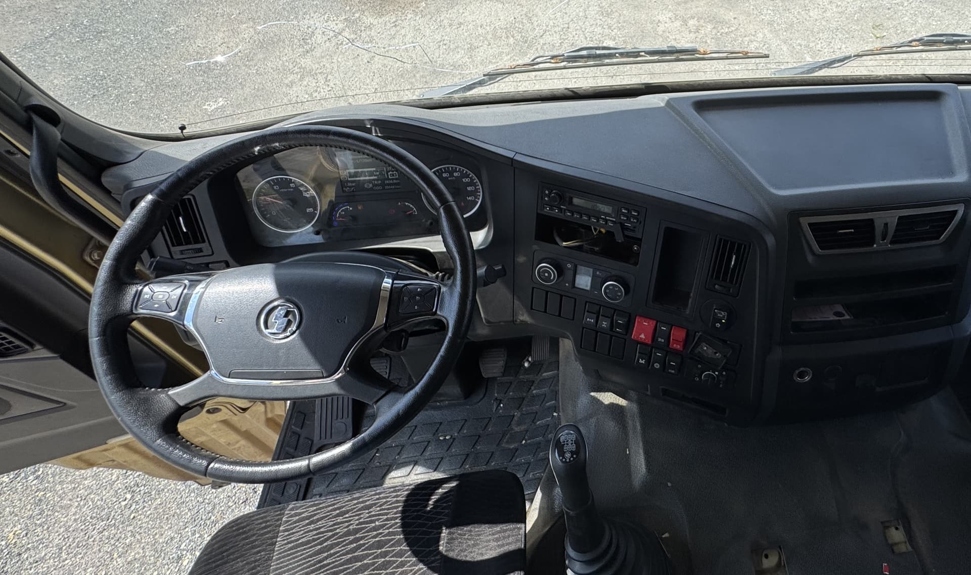 Shacman (Shaanxi) SX* 8x4 Самосвал - 5
