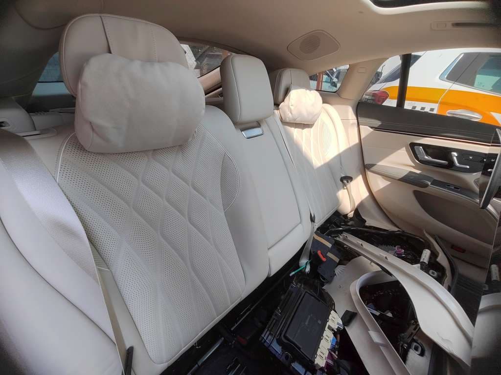 Mercedes-Benz EQS - 9