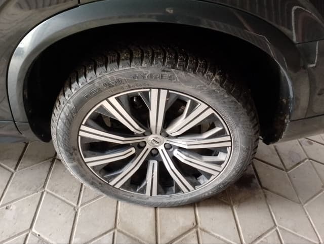 Volvo XC90 - 9