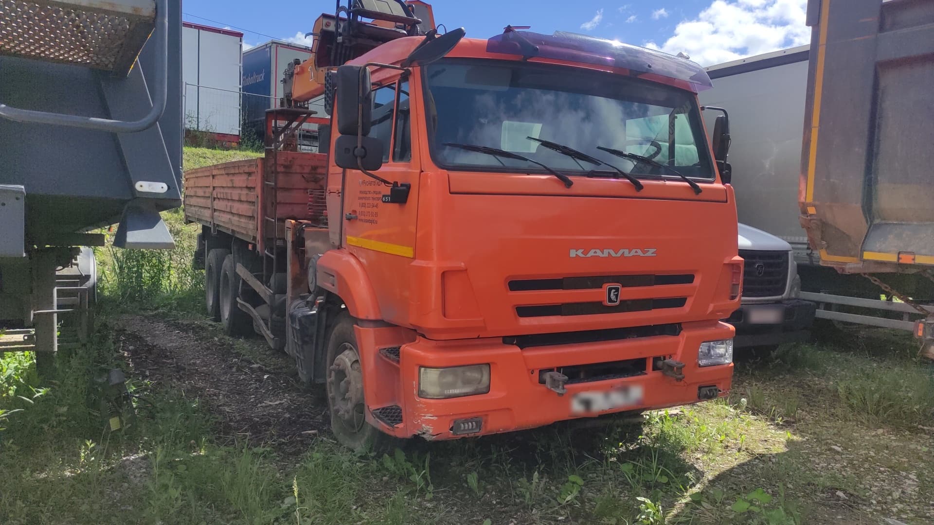 Камаз 65115 6x4 Бортовой с КМУ - 2