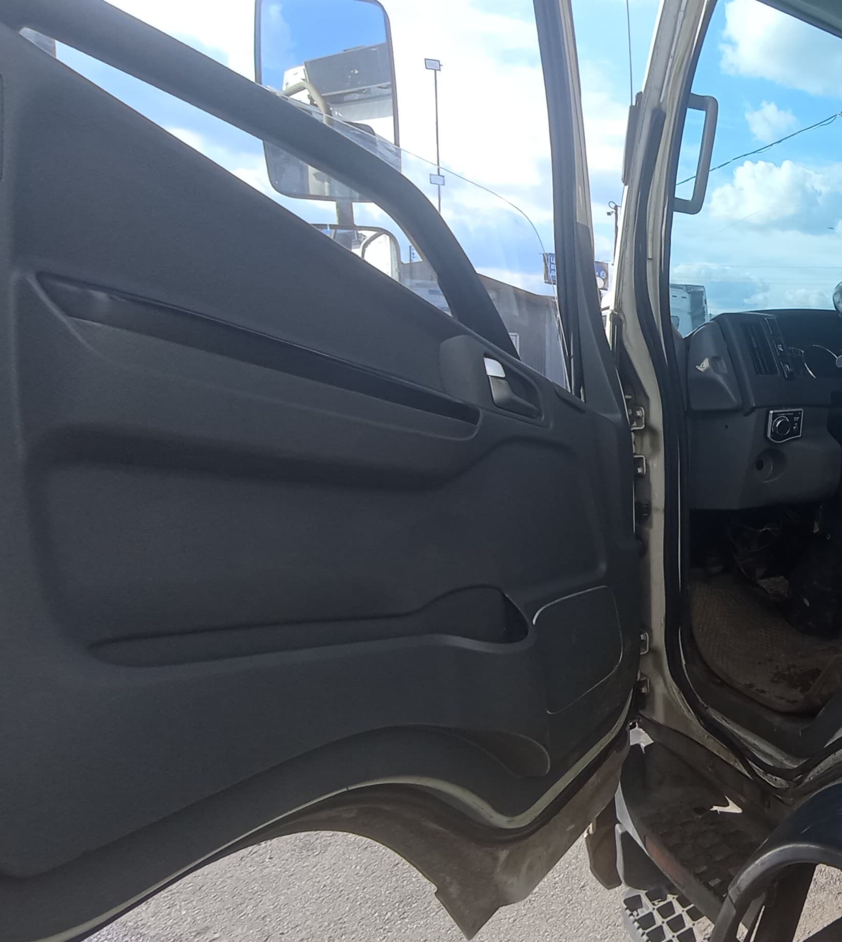 Рустрак 5389* на шасси JAC N120 4x2 Изотермический/рефрижератор с гидробортом - 6
