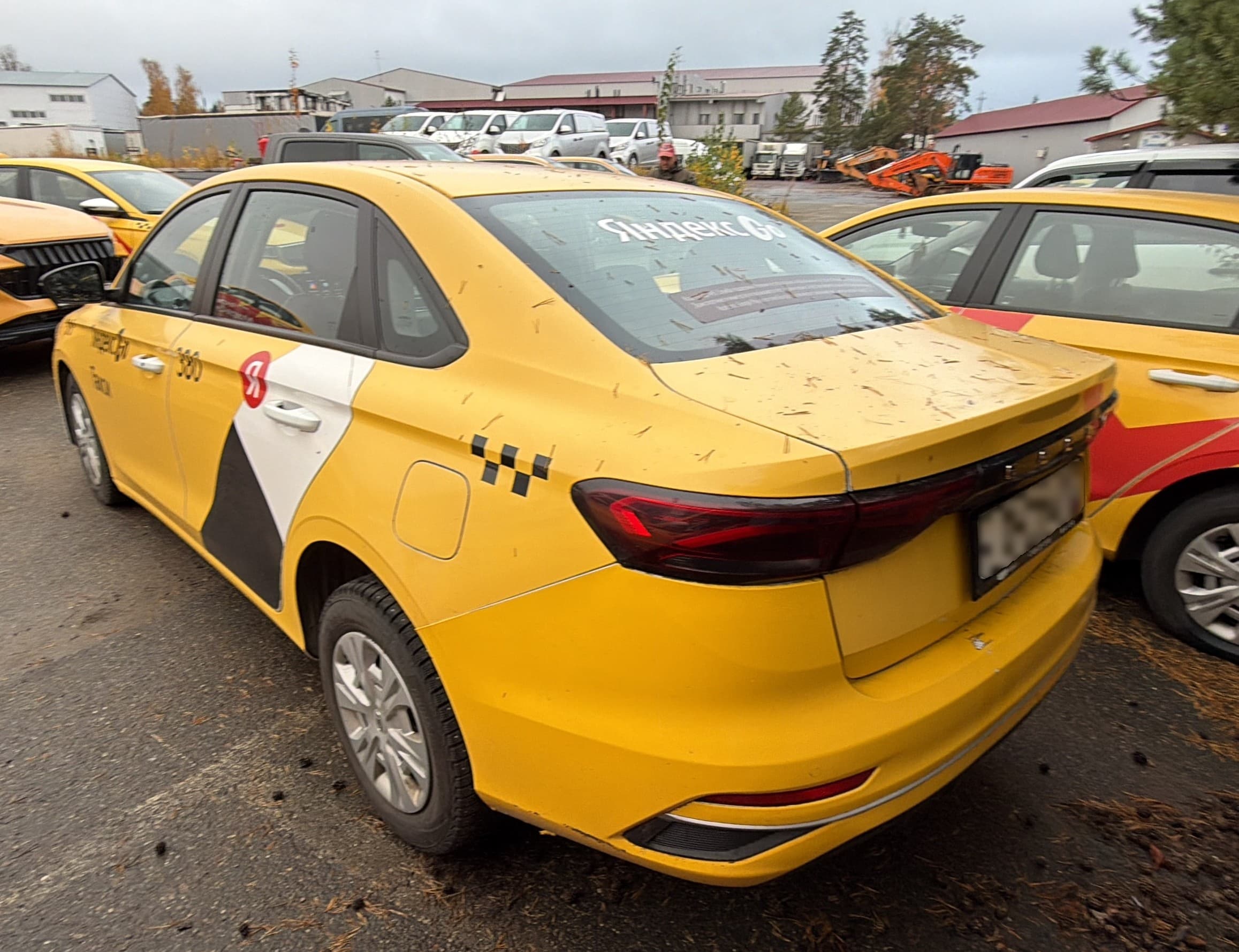 Geely Emgrand 7 - 4