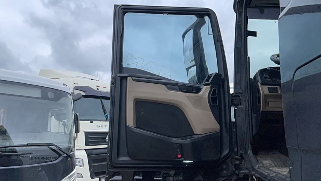 MAN TGX 4X2 Седельный тягач - 8