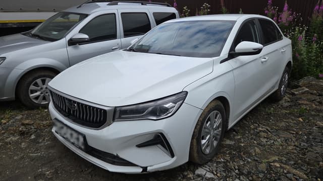 Geely EMGRAND - 1