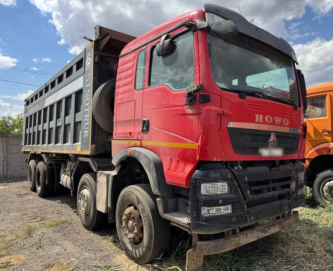 Howo T5G 8x4 Самосвал - 2
