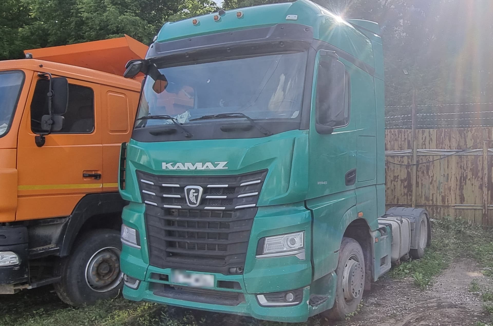 Камаз 54901 4x2 Седельный тягач - 1