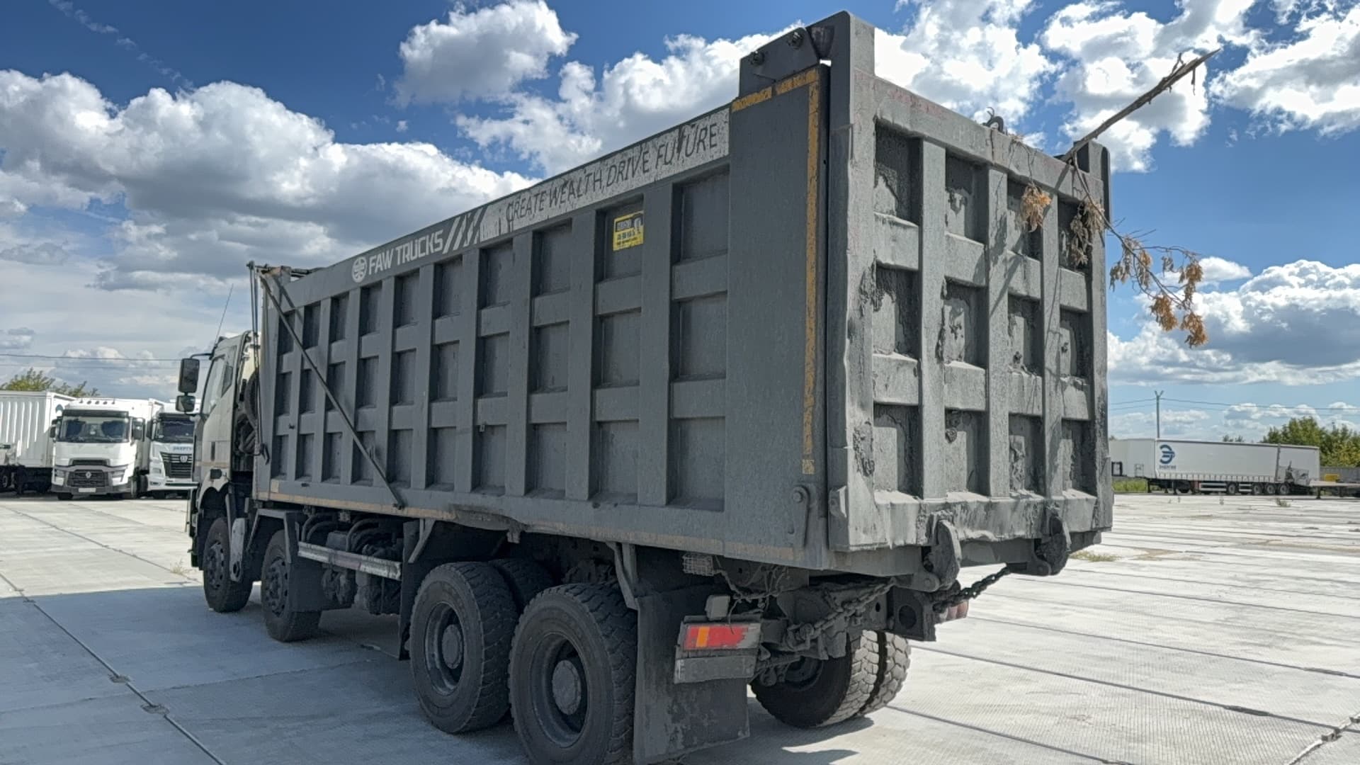 FAW J6 8x4 Самосвал - 4
