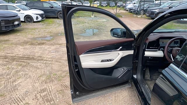 Geely Monjaro - 7