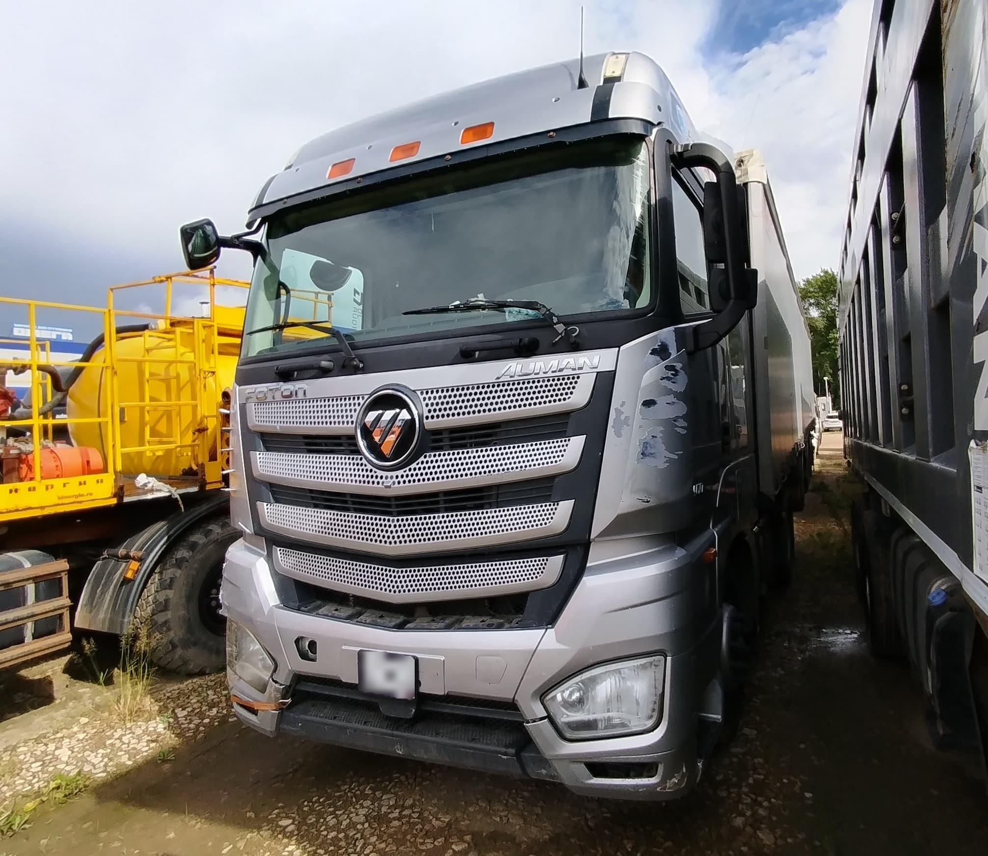 Foton AUMAN 4x2 Седельный тягач - 1