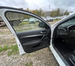 Lada Vesta седан - 7