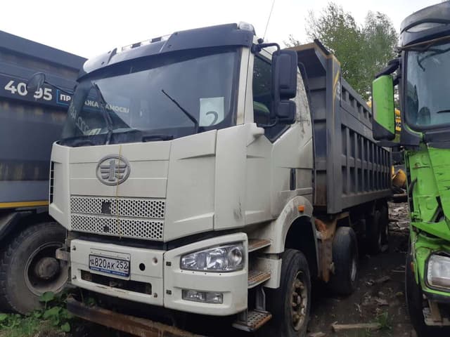 FAW J6 8x4 Самосвал - 1