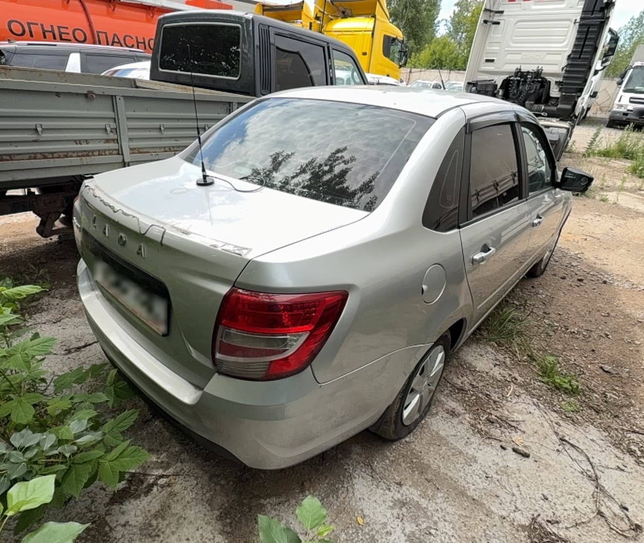Lada Granta седан - 3
