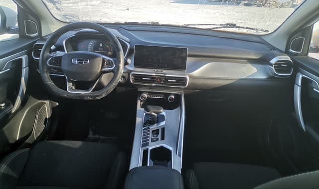 Geely Coolray - 5
