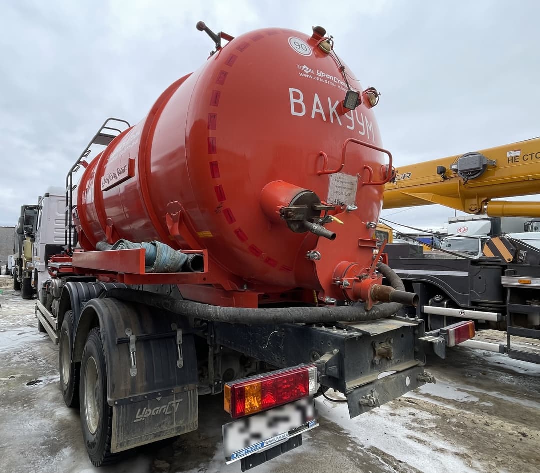 Уралспецтранс 5453* на шасси Shacman SX3258 6x6 Автоцистерна вакуумная - 4