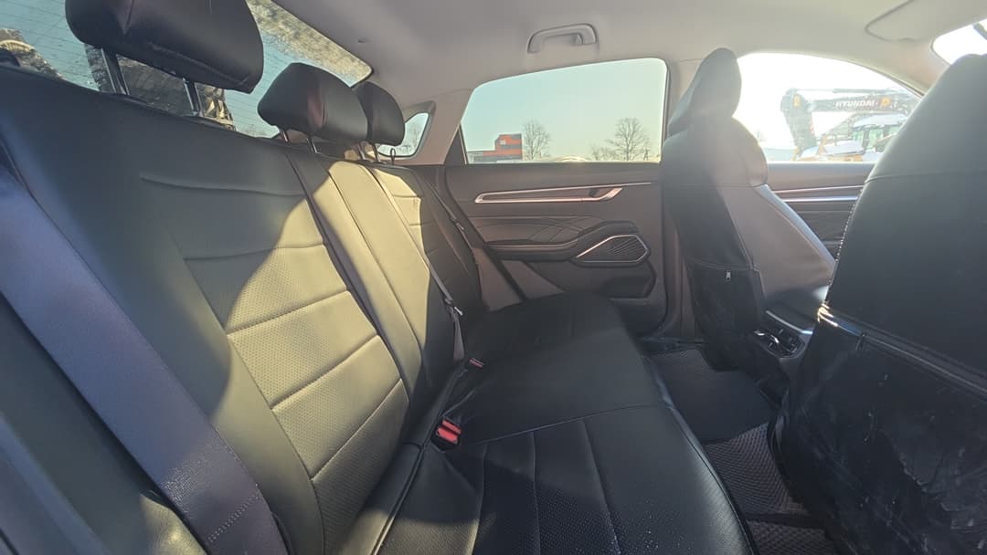 Geely EMGRAND - 8