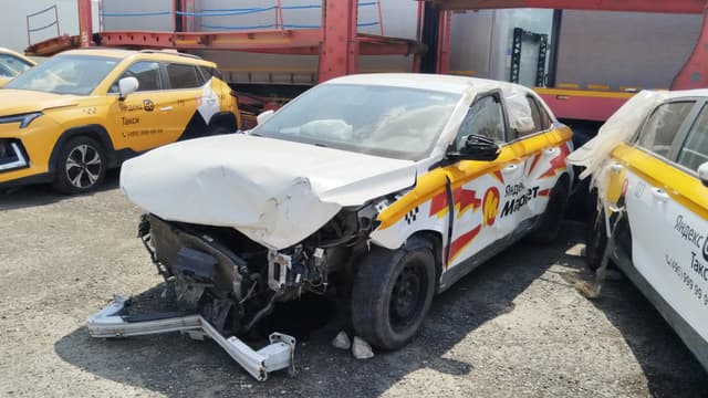 Geely EMGRAND - 1