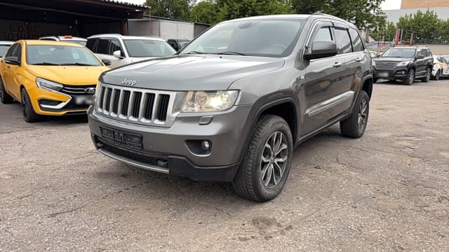 Jeep Grand Cherokee - 1