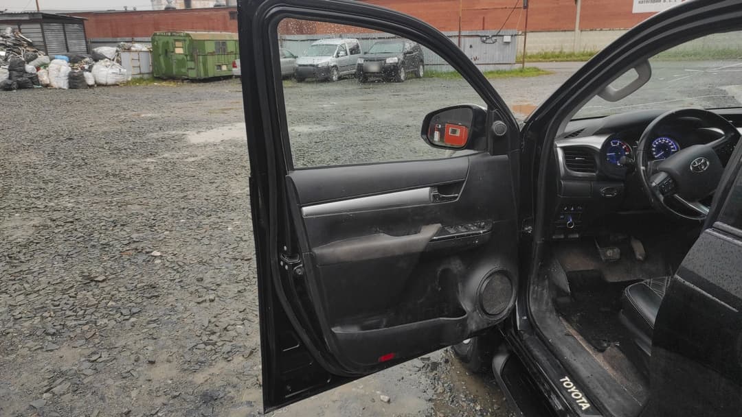 Toyota Hilux - 7