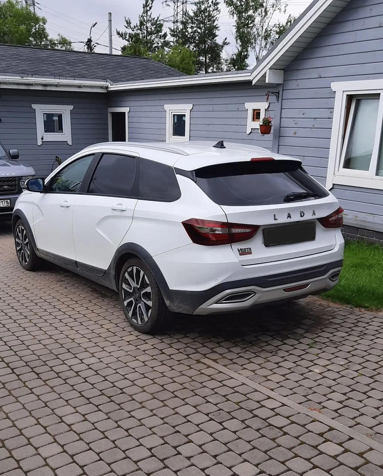 Lada Vesta SW Cross - 3