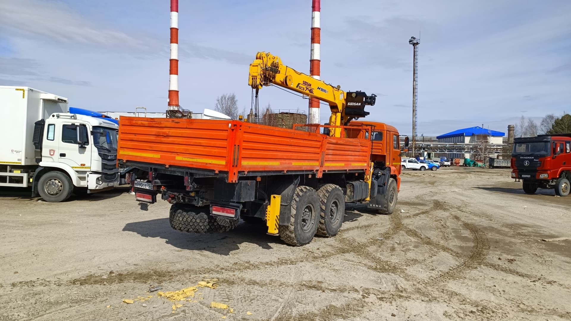 Камаз 43118 6x6 Бортовой с КМУ - 3