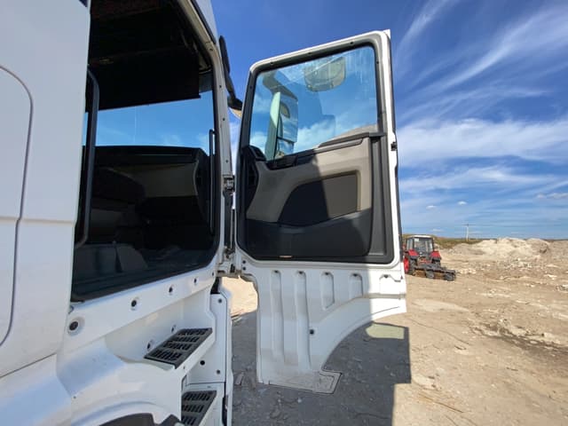 MAN TGX 4X2 Седельный тягач - 6