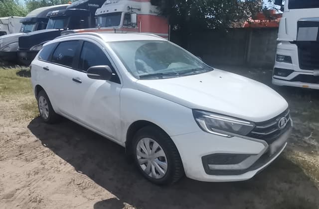 Lada Vesta SW - 2