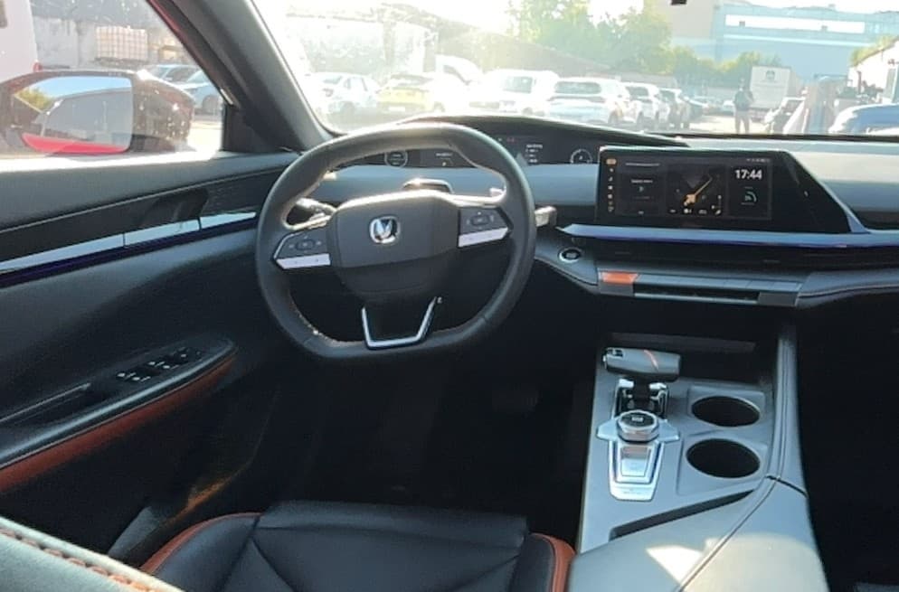 Changan UNI-V - 5