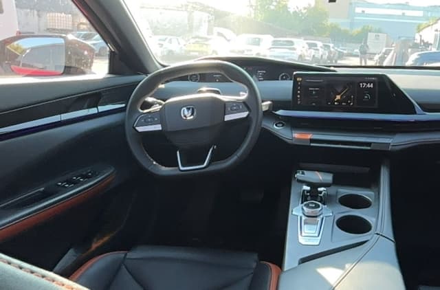 Changan UNI-V - 5