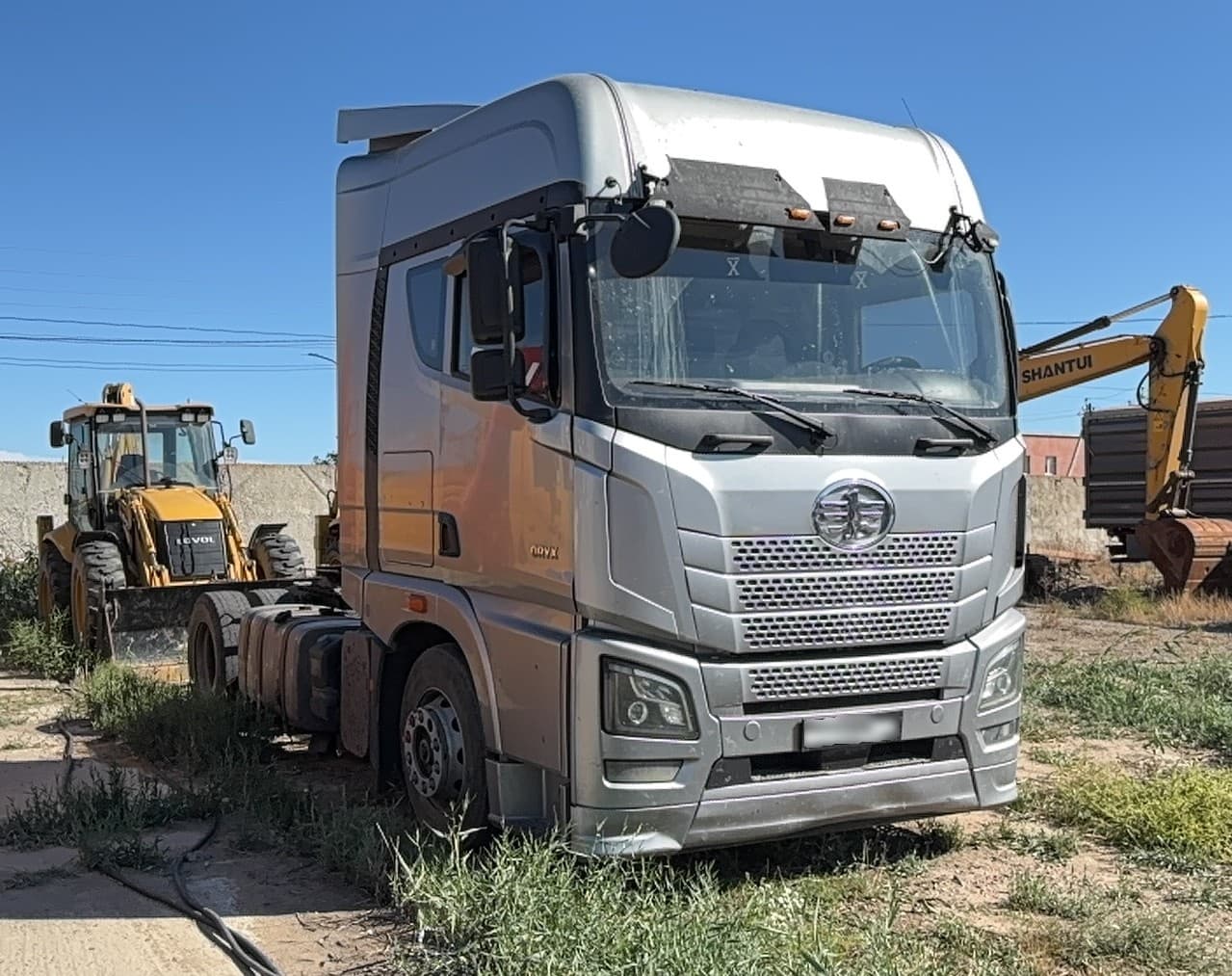 FAW JH6 4x2 Седельный тягач - 2