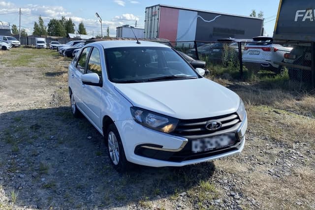 Lada Granta лифтбек - 2