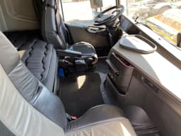 Volvo FH 6x2 Седельный тягач - 7