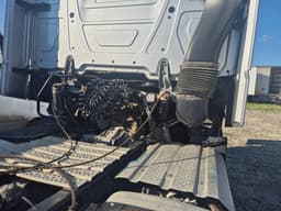 Mercedes-Benz Actros 6x4 Седельный тягач - 3
