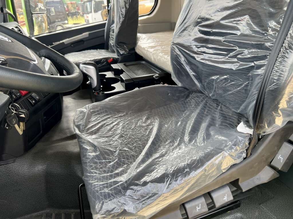 Shacman (Shaanxi) SX* 6x4 Самосвал - 6