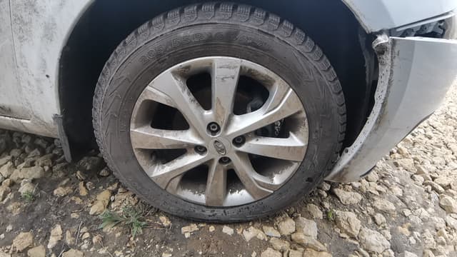 Lada Vesta седан - 10