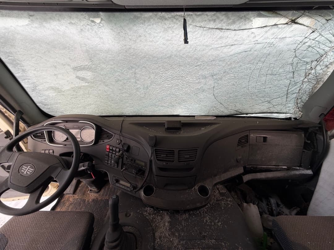 FAW CA 3310 8x4 Самосвал - 5